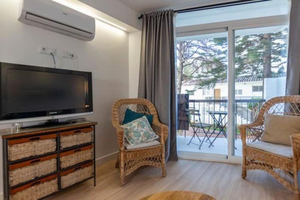 Playa Carihuela By Hdc Apartments Torremolinos Extérieur photo